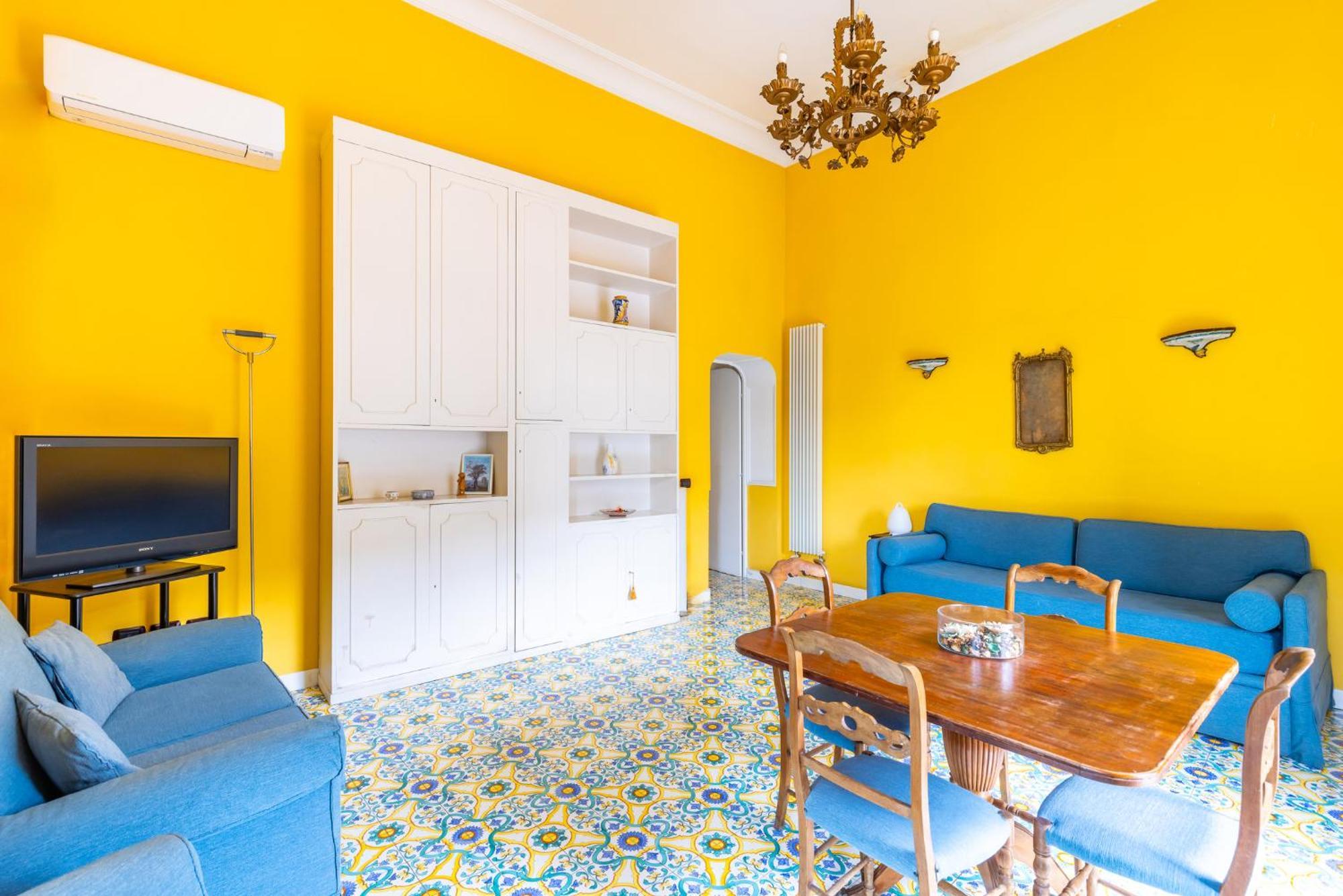 Santa Chiara Charming House With Terrace At Historical Center