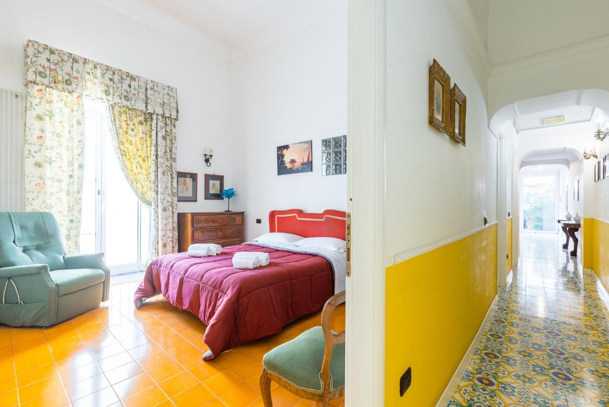 Santa Chiara Charming House With Terrace At Historical Center * Napels