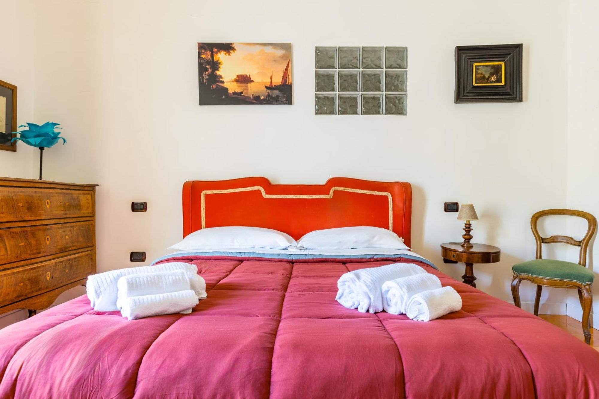 Santa Chiara Charming House With Terrace At Historical Center Napels